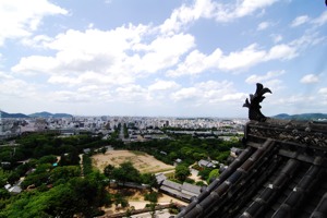 http:  www.taishimizu.com pictures himeji castle himeji castle top of keep empty nikon d200 tokina 11 16 thumb.jpg